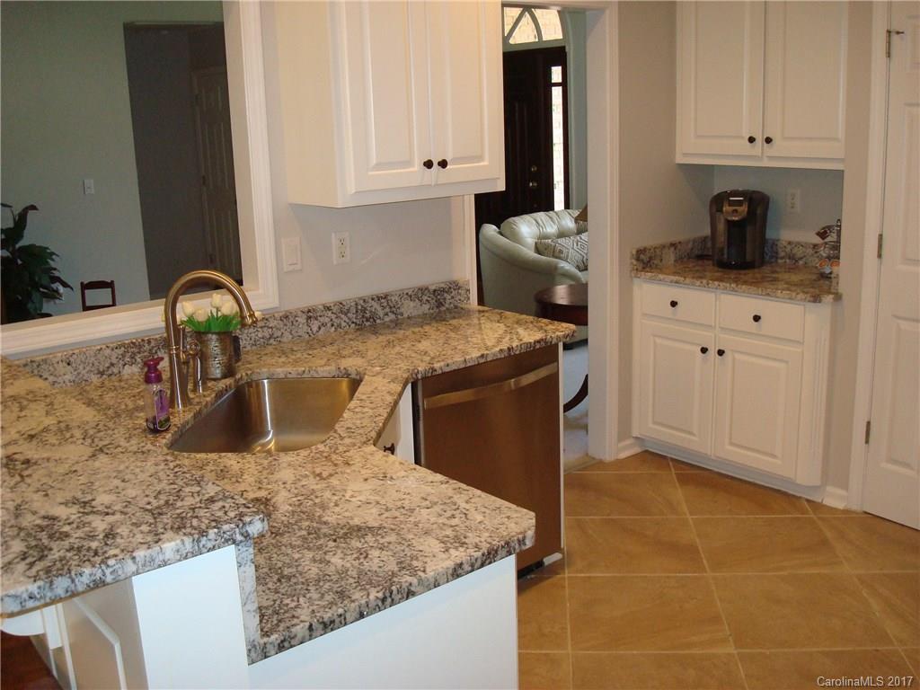 Laurel Ridge - Residential