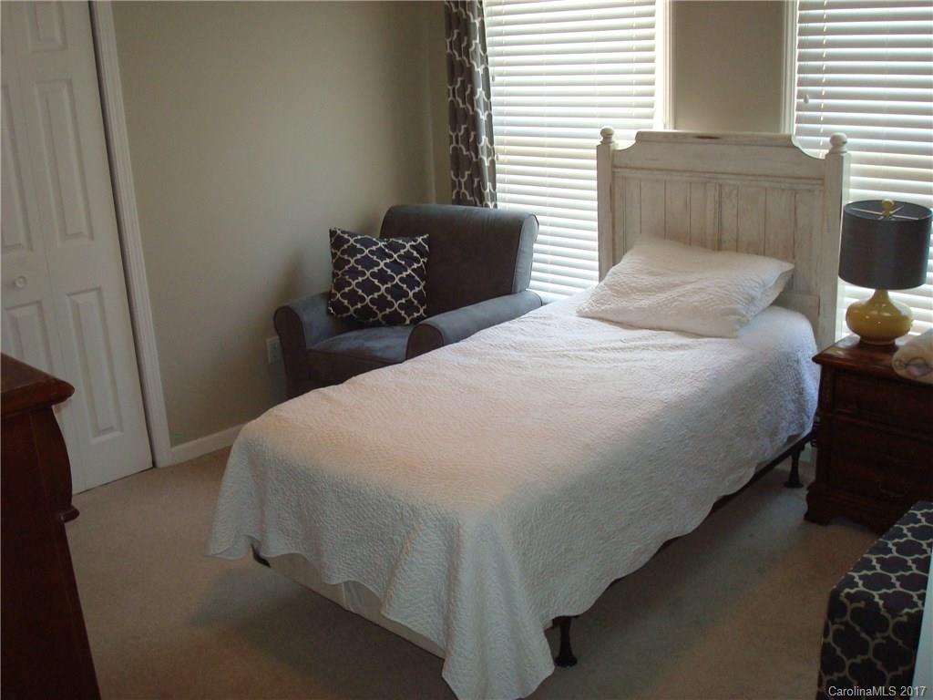 Laurel Ridge - Residential