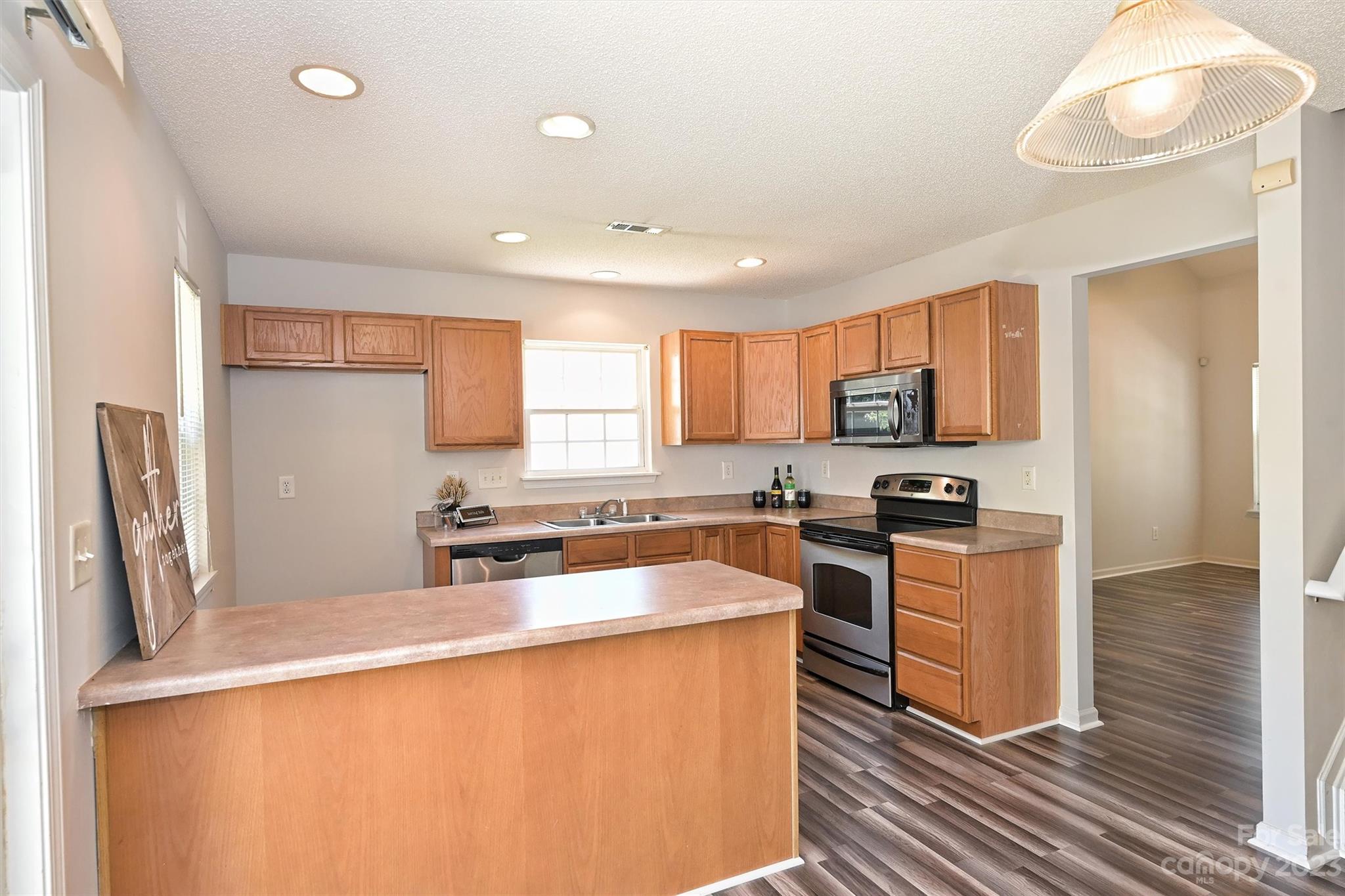 Holly Ridge - Residential