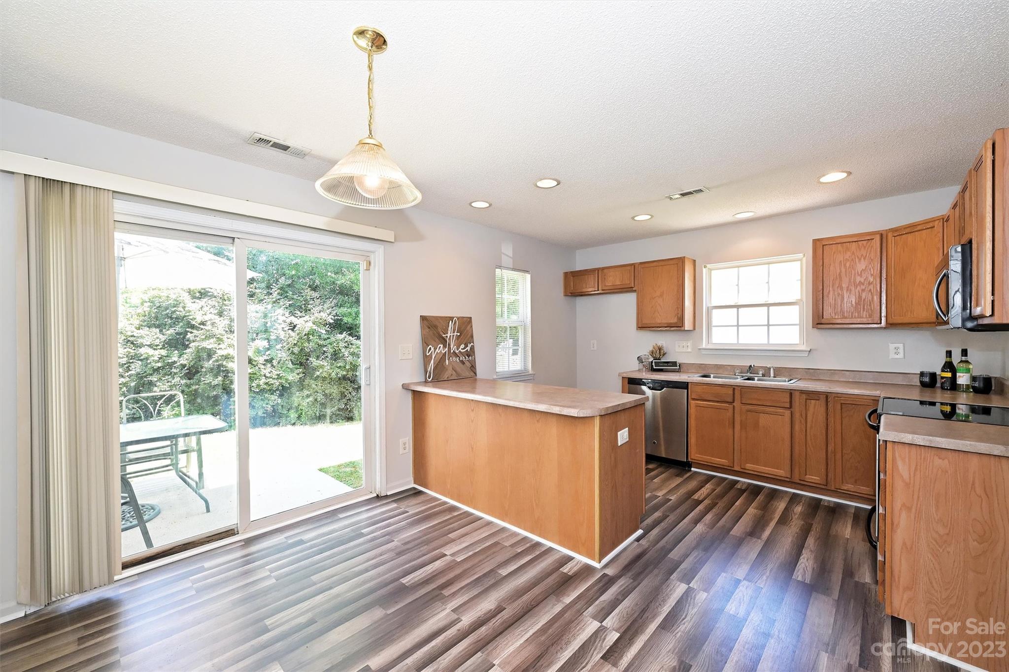Holly Ridge - Residential