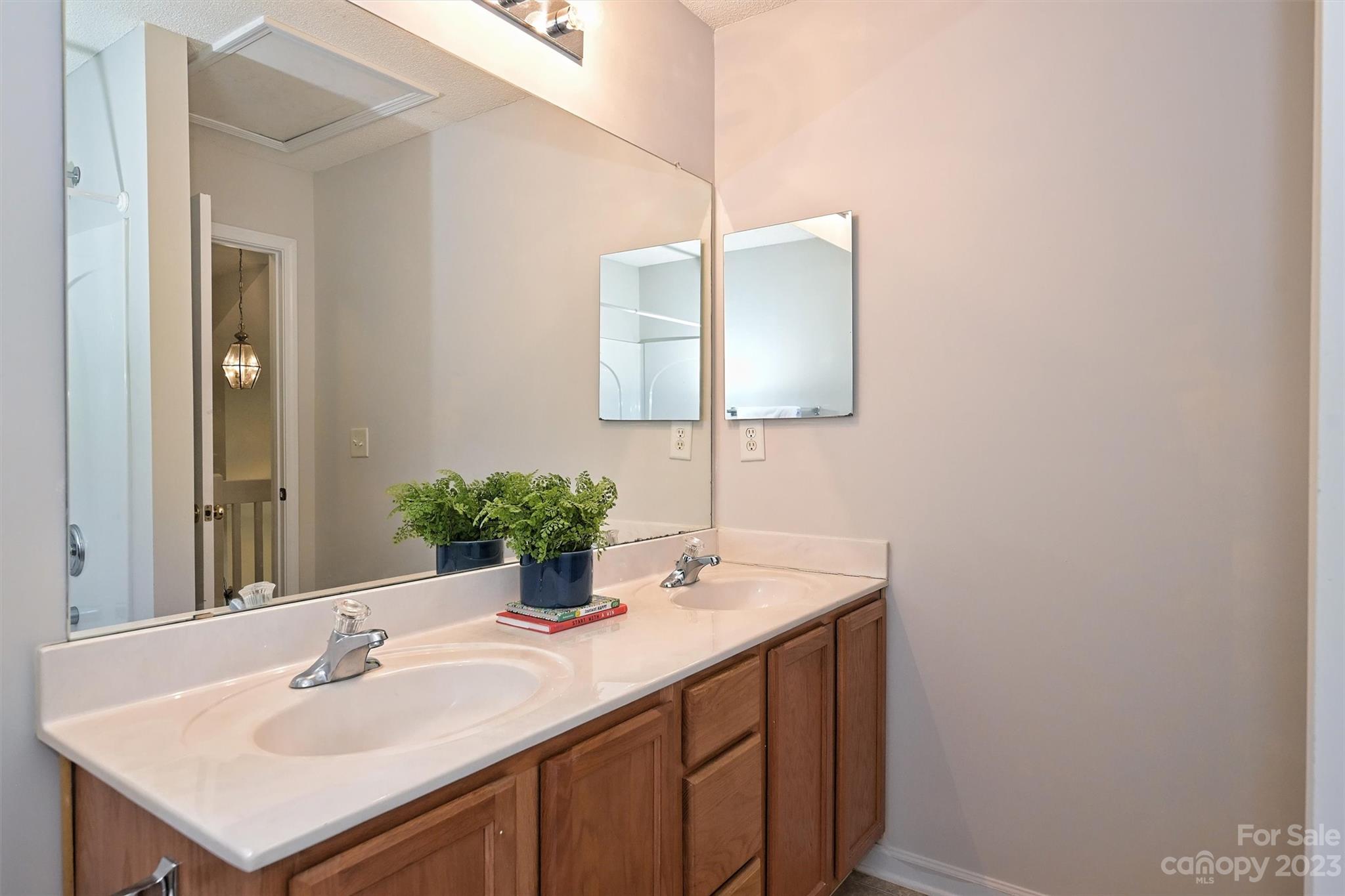 Holly Ridge - Residential