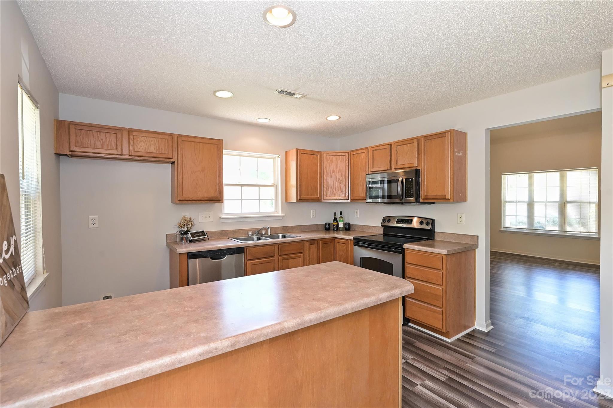 Holly Ridge - Residential