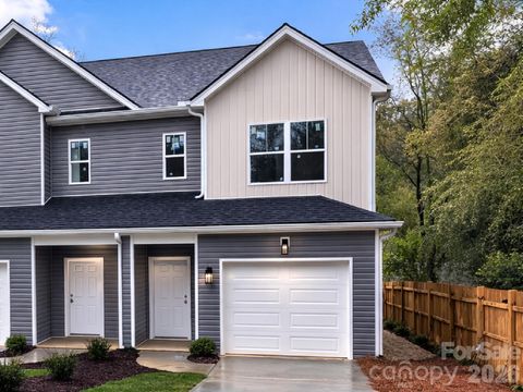 659 Stillgreen Lane Charlotte NC 28214