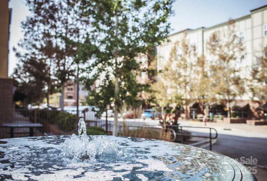 Reynolds Mountain Villas - Residential