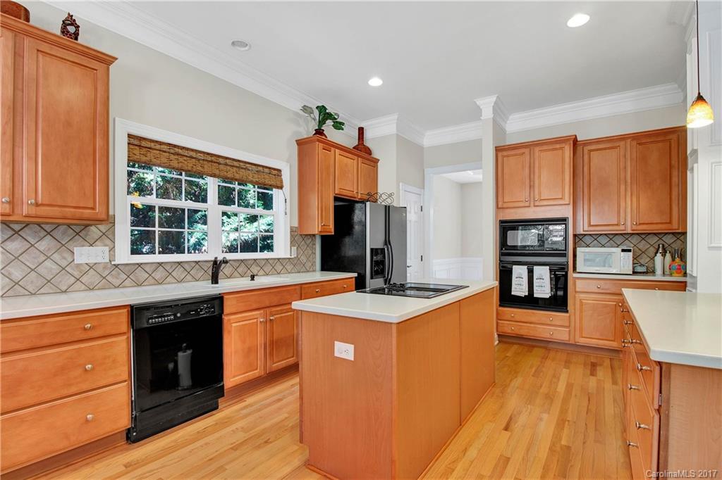 Lake Shore - Residential