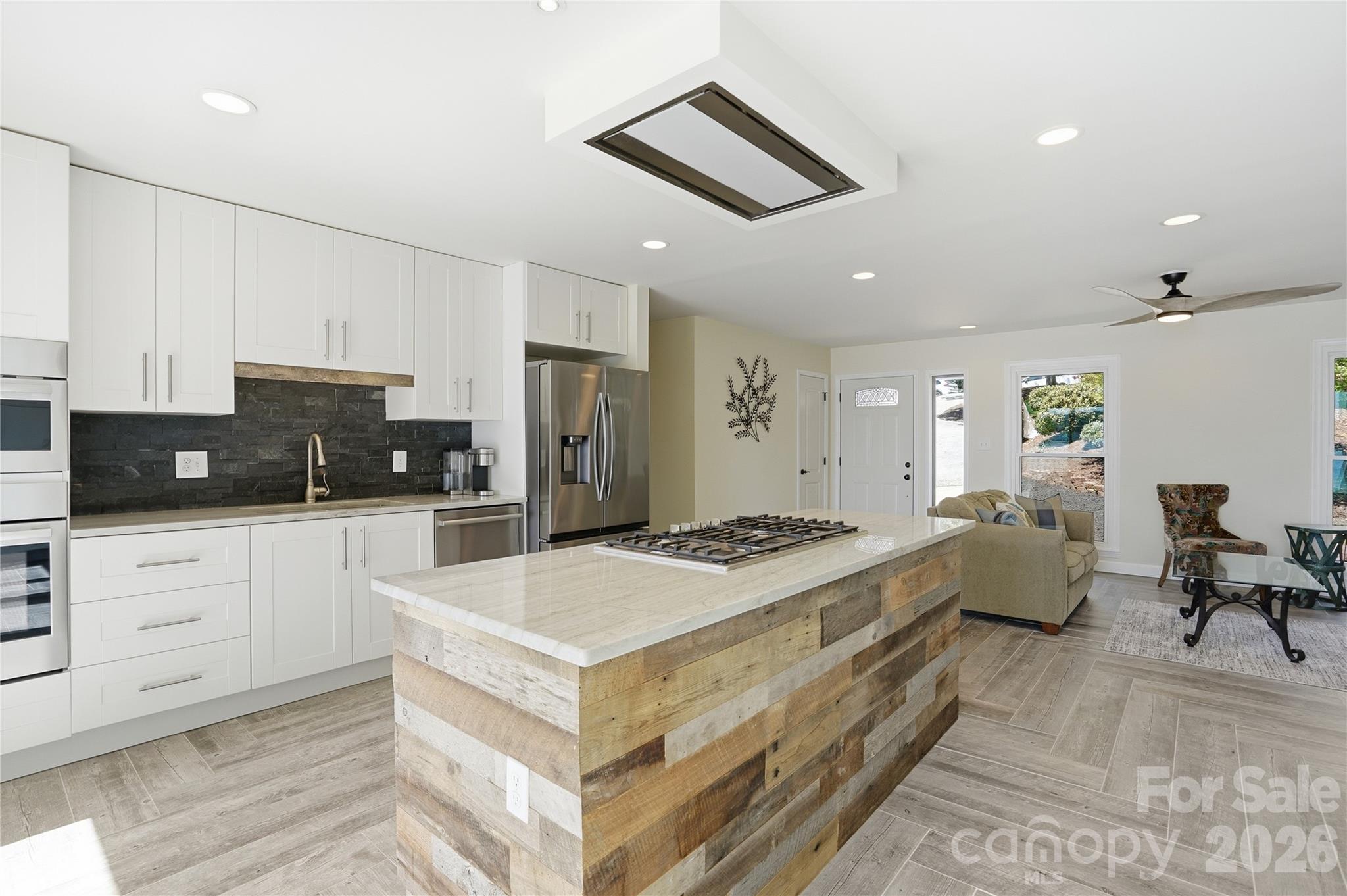 Tega Cay - Residential