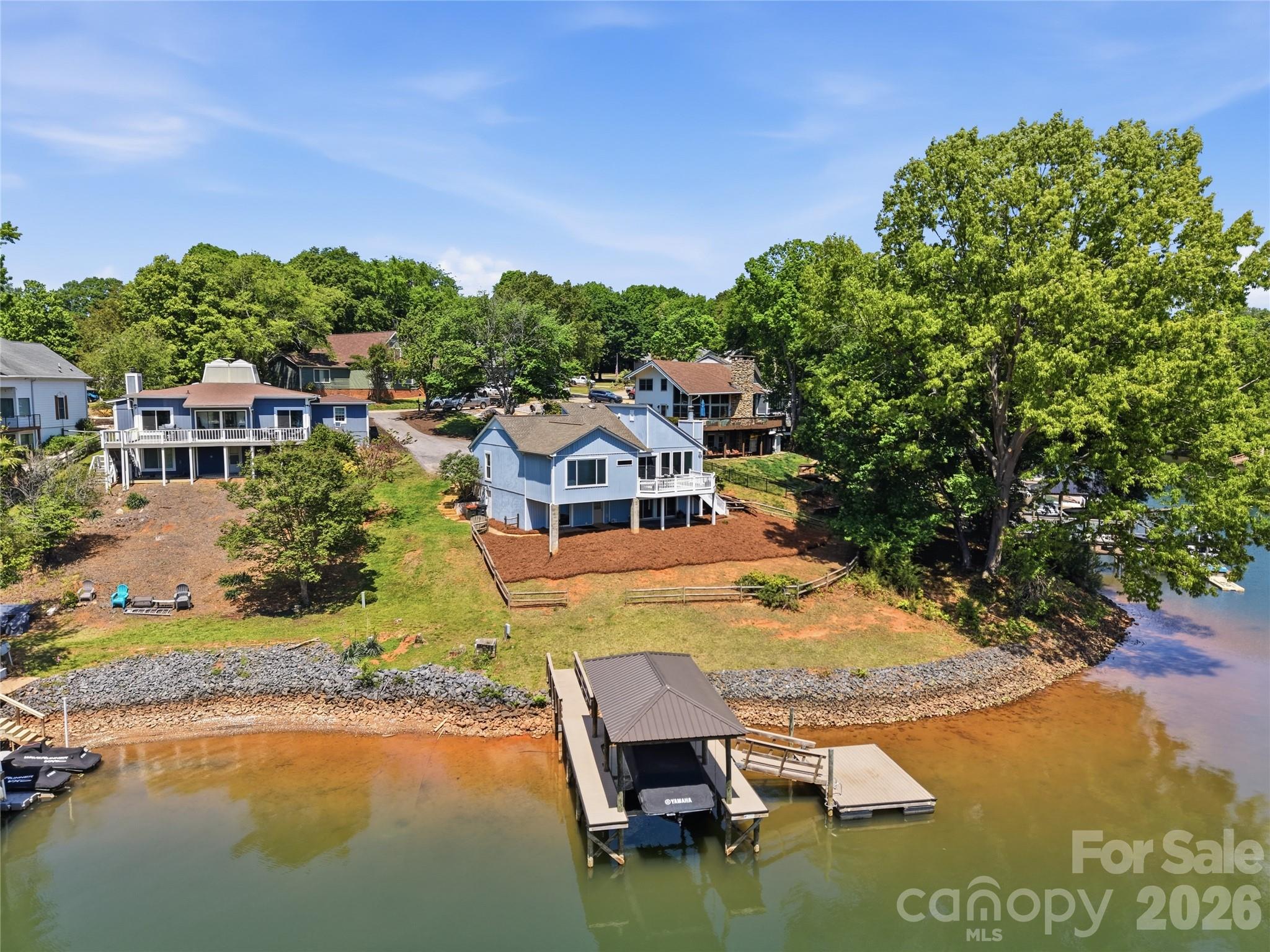Tega Cay - Residential