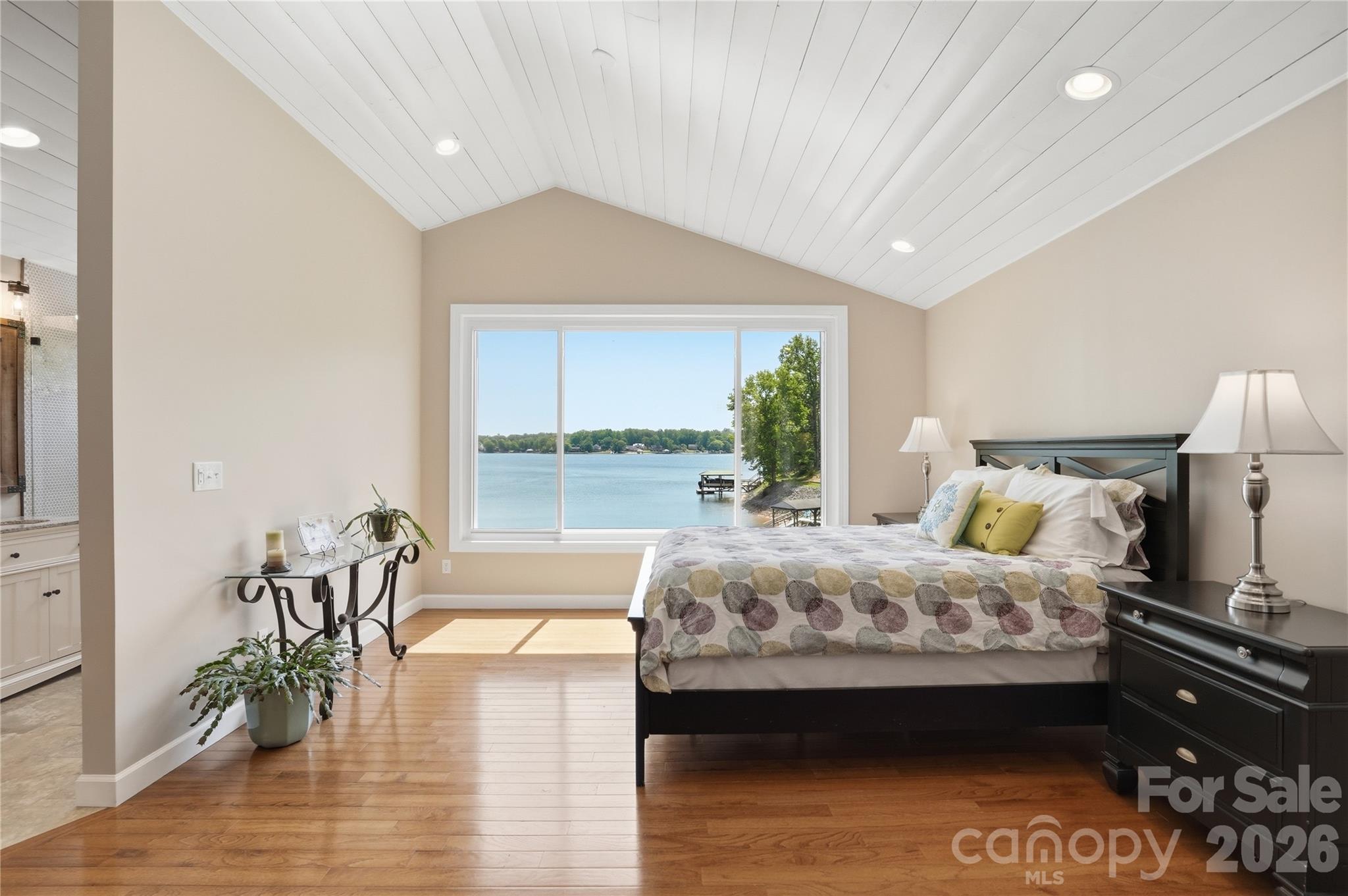 Tega Cay - Residential