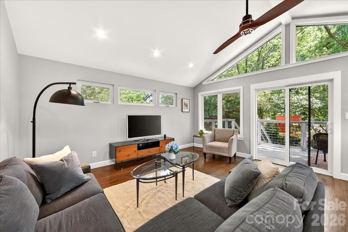 Plaza Acres - Residential