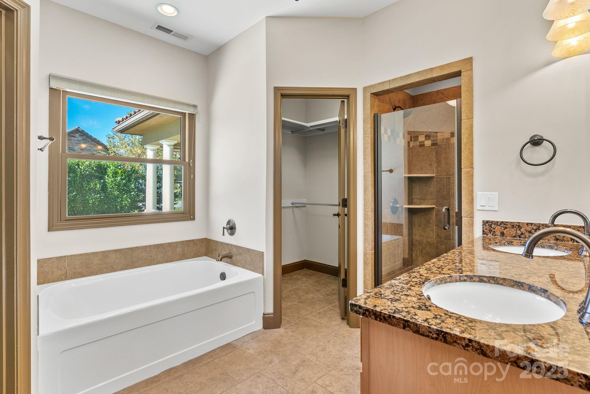 Bonito Ocaso in Crowell Farms - Residential