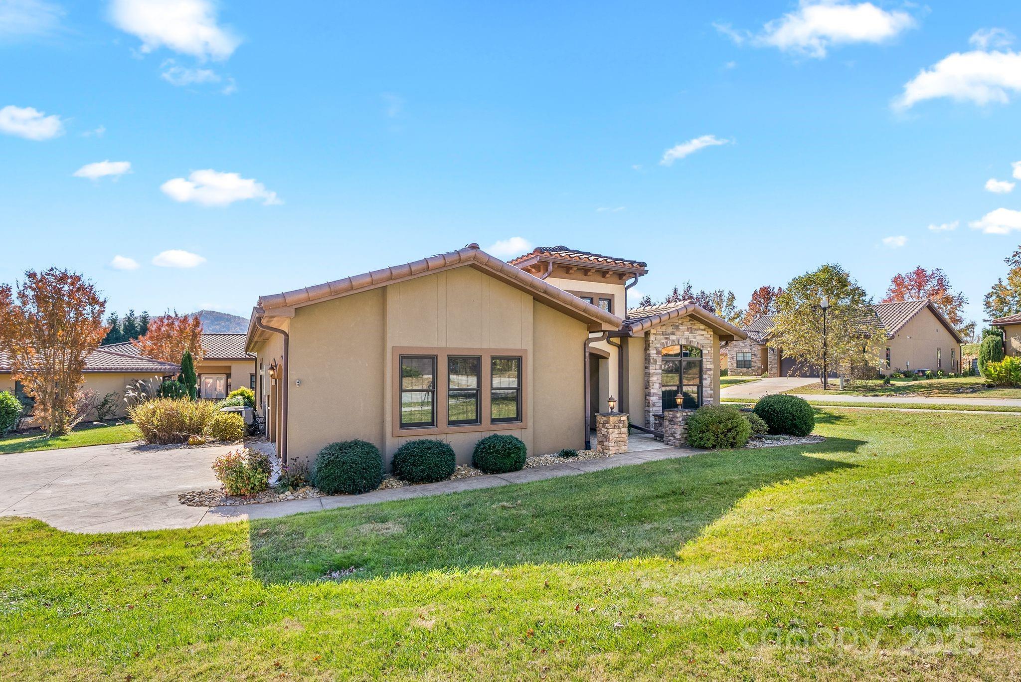 Bonito Ocaso in Crowell Farms - Residential
