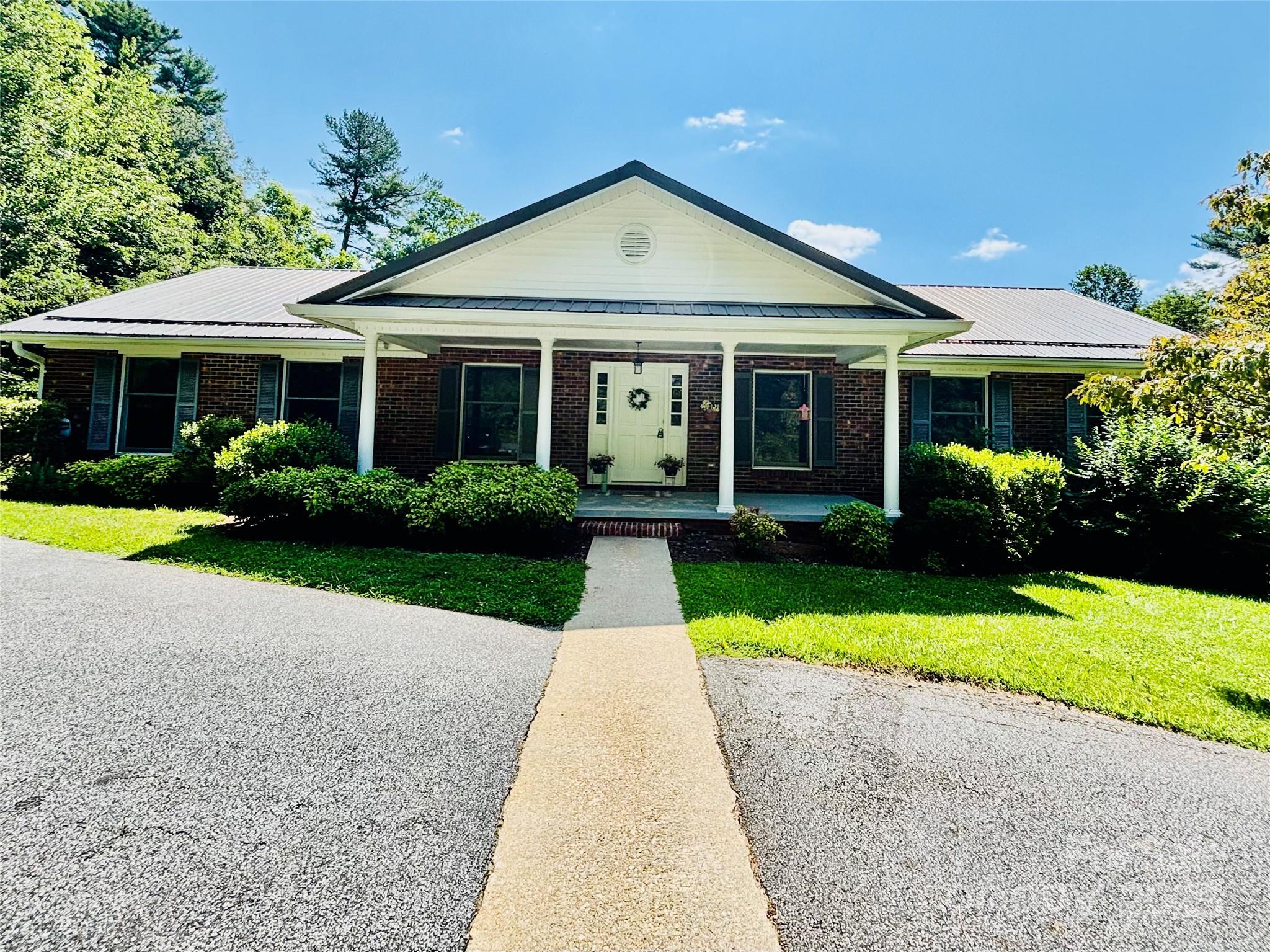 328 Melody Lane