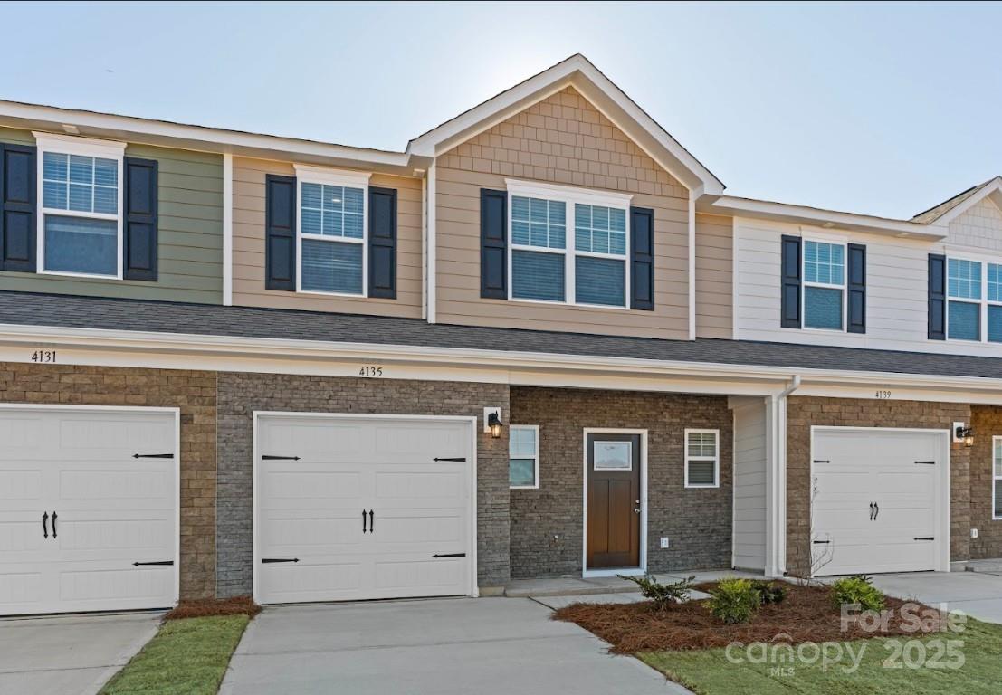 4135 Mt. Mitchell Avenue 502