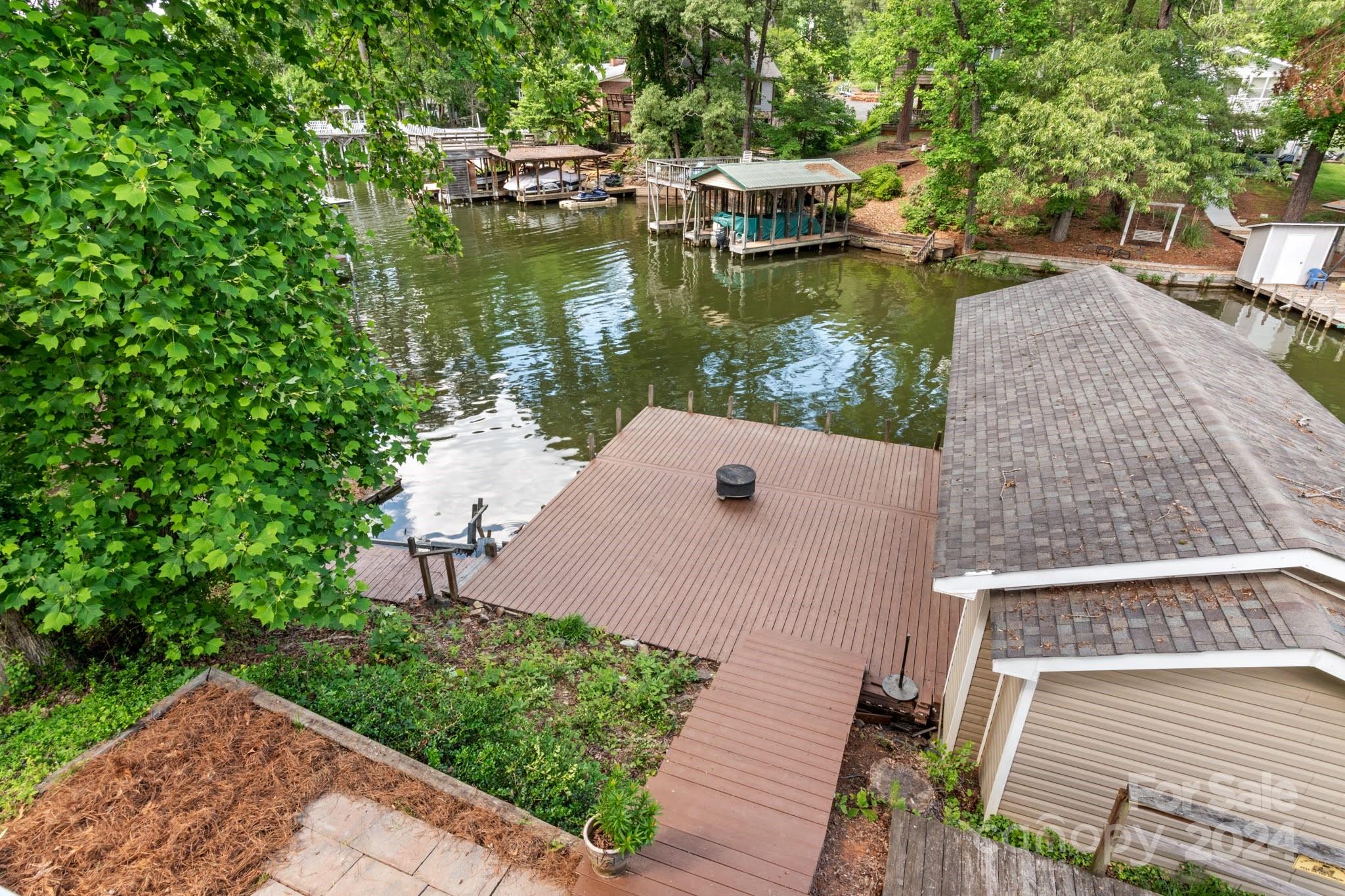 Fairway Shores - Residential