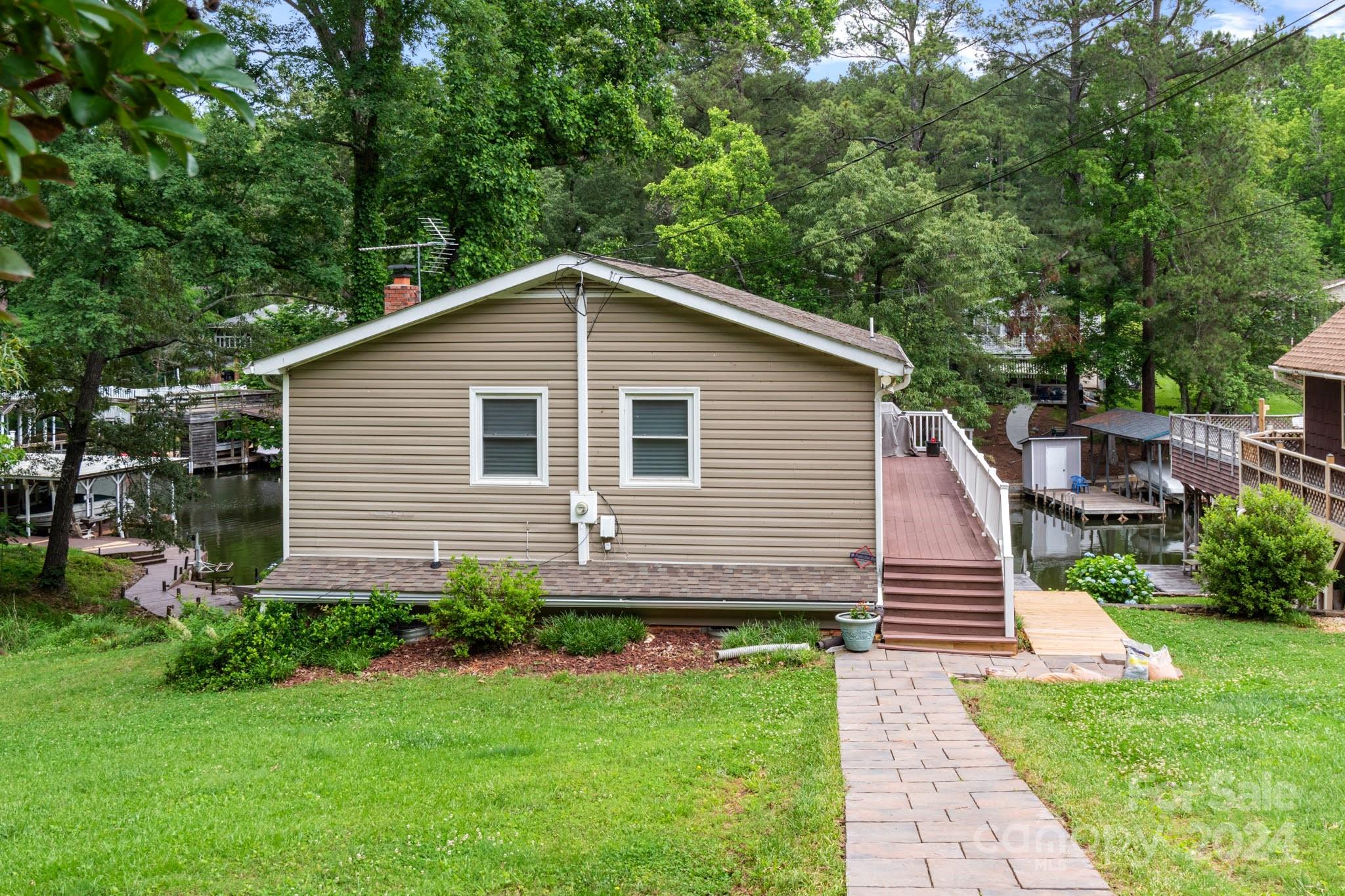 Fairway Shores - Residential