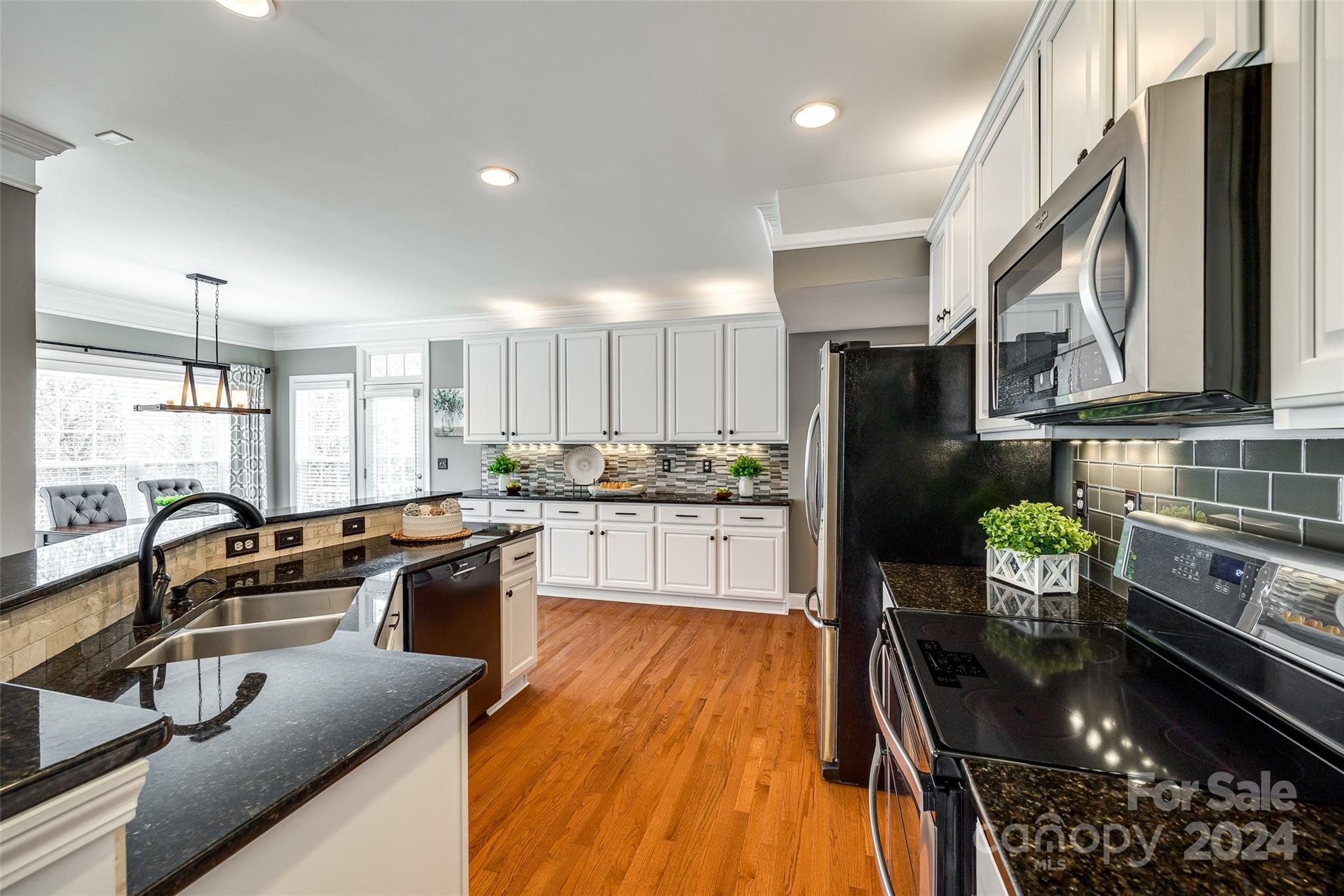 Lakeshore - Residential