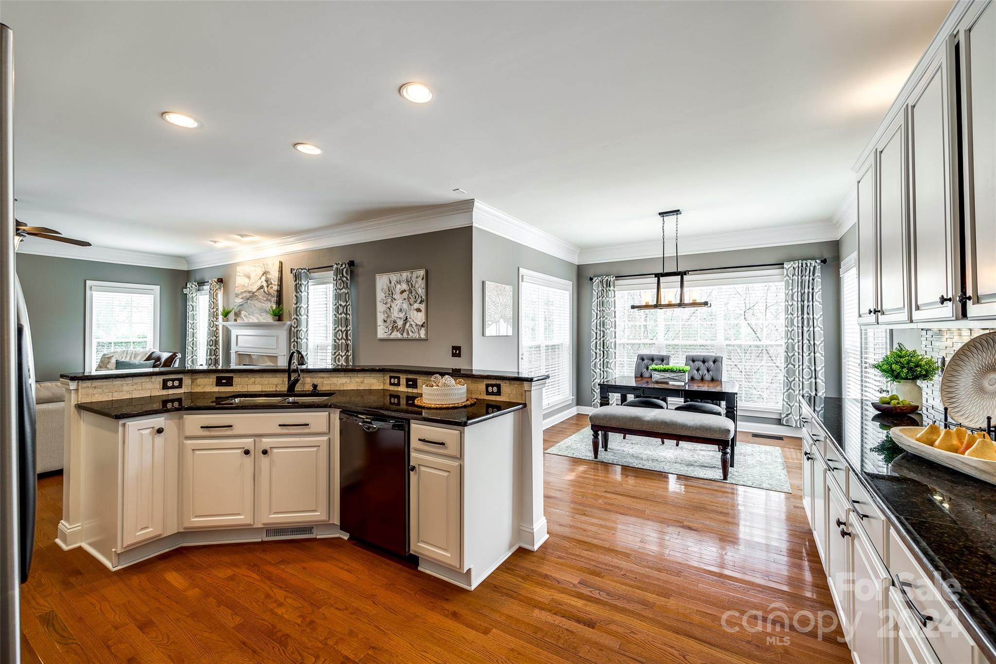 Lakeshore - Residential