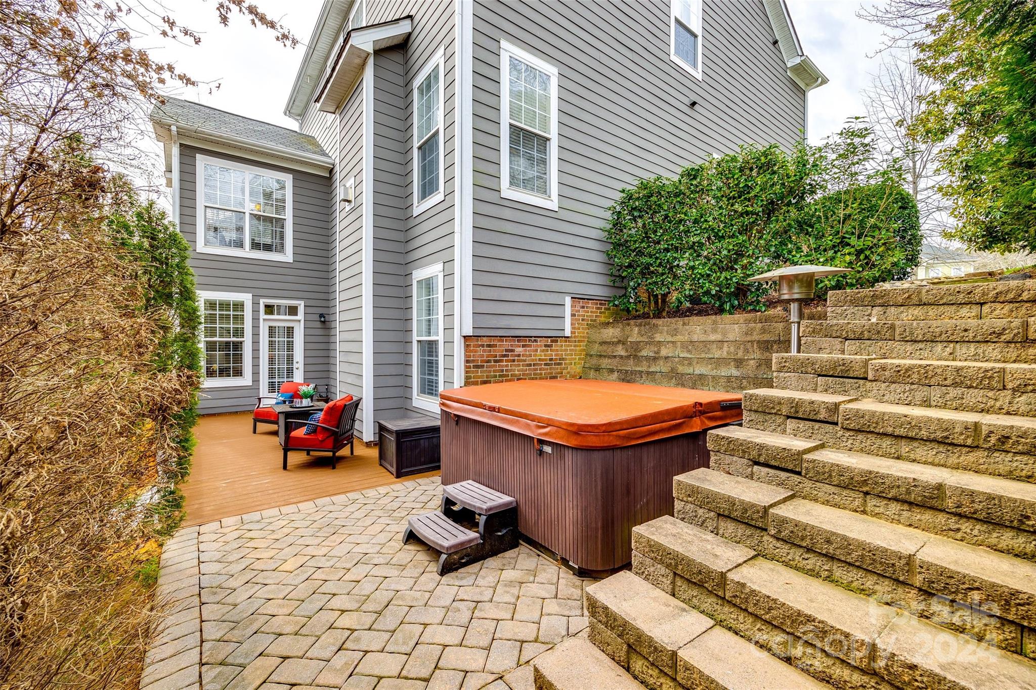 Lakeshore - Residential