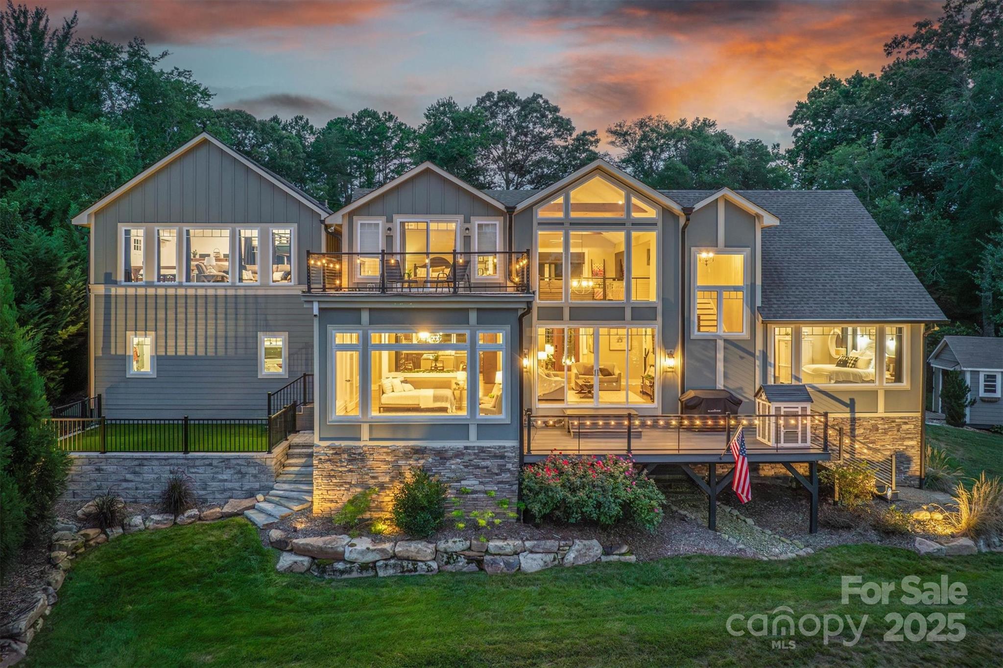 205 Leeward Point Loop