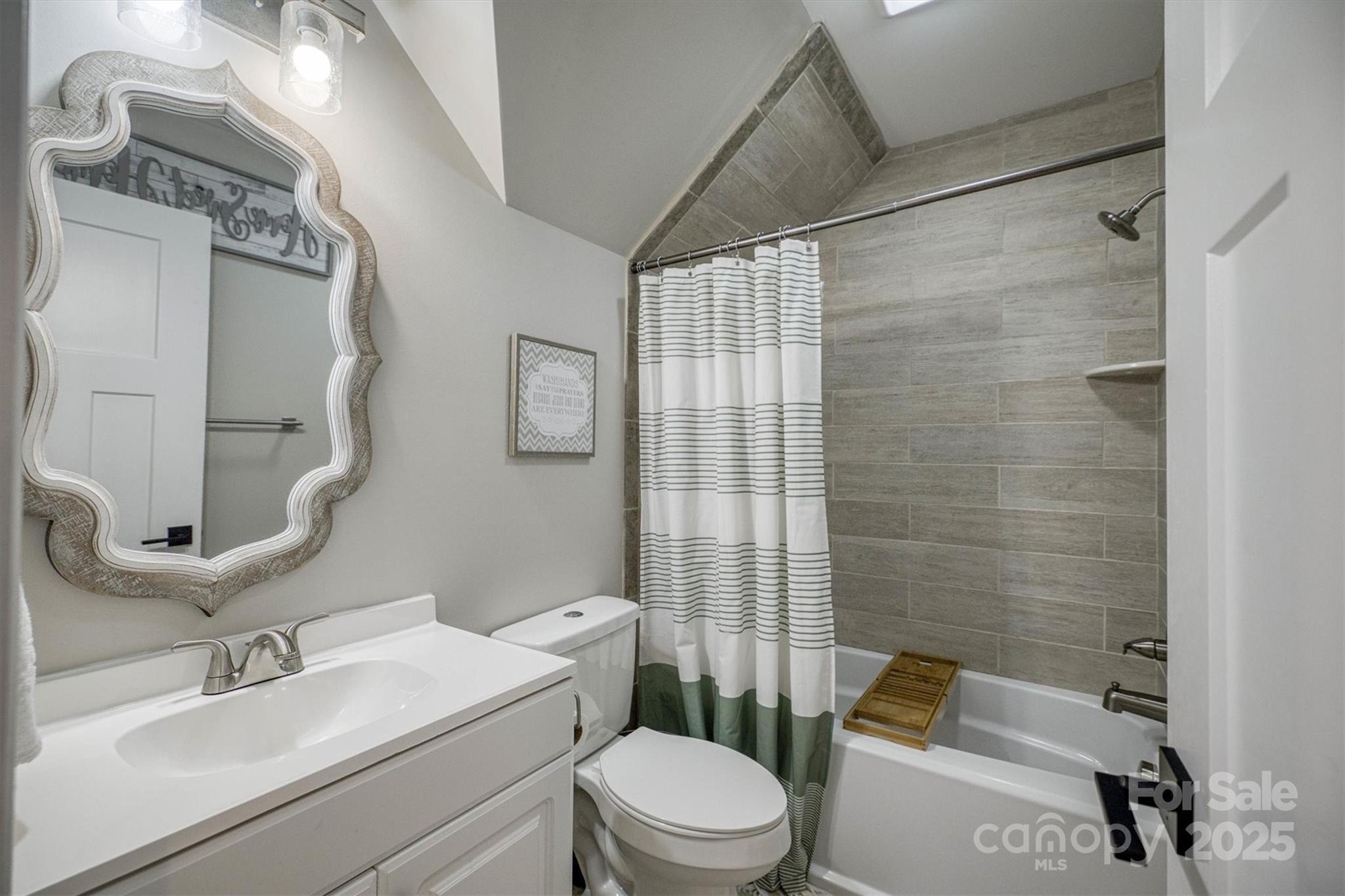 Leeward Point - Residential