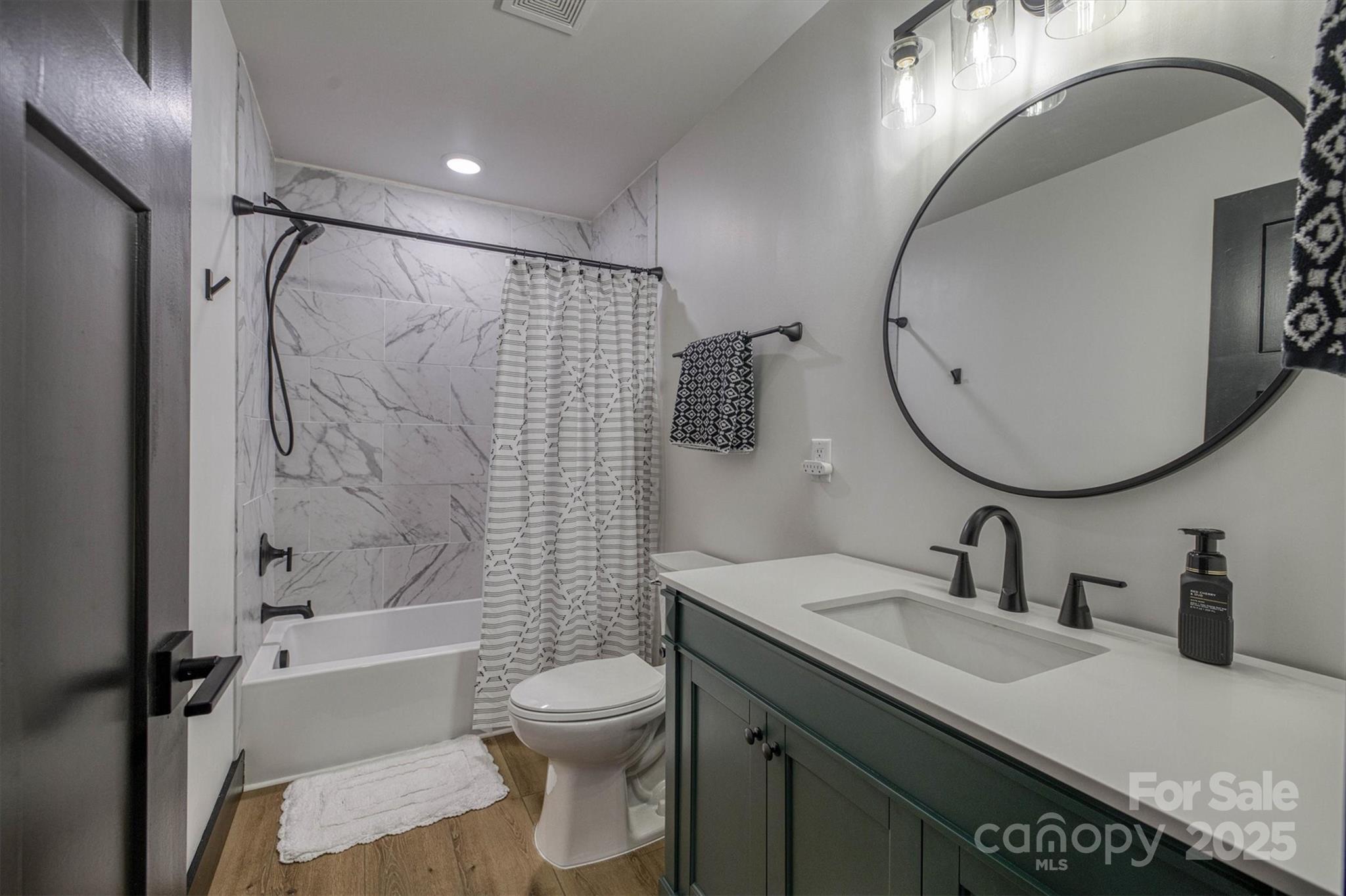 Leeward Point - Residential