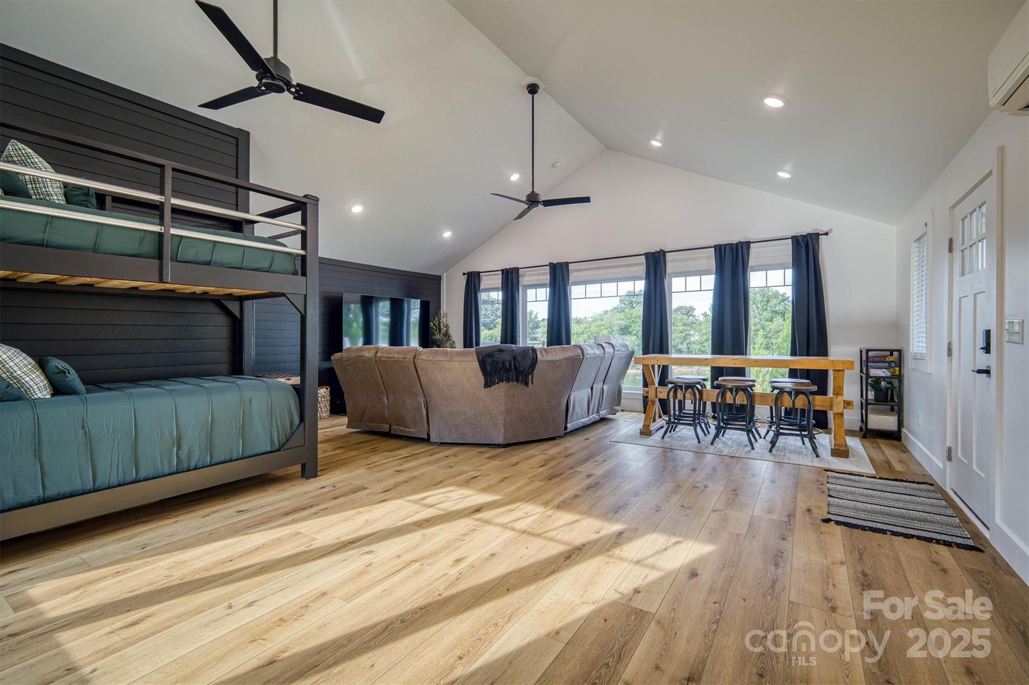 Leeward Point - Residential