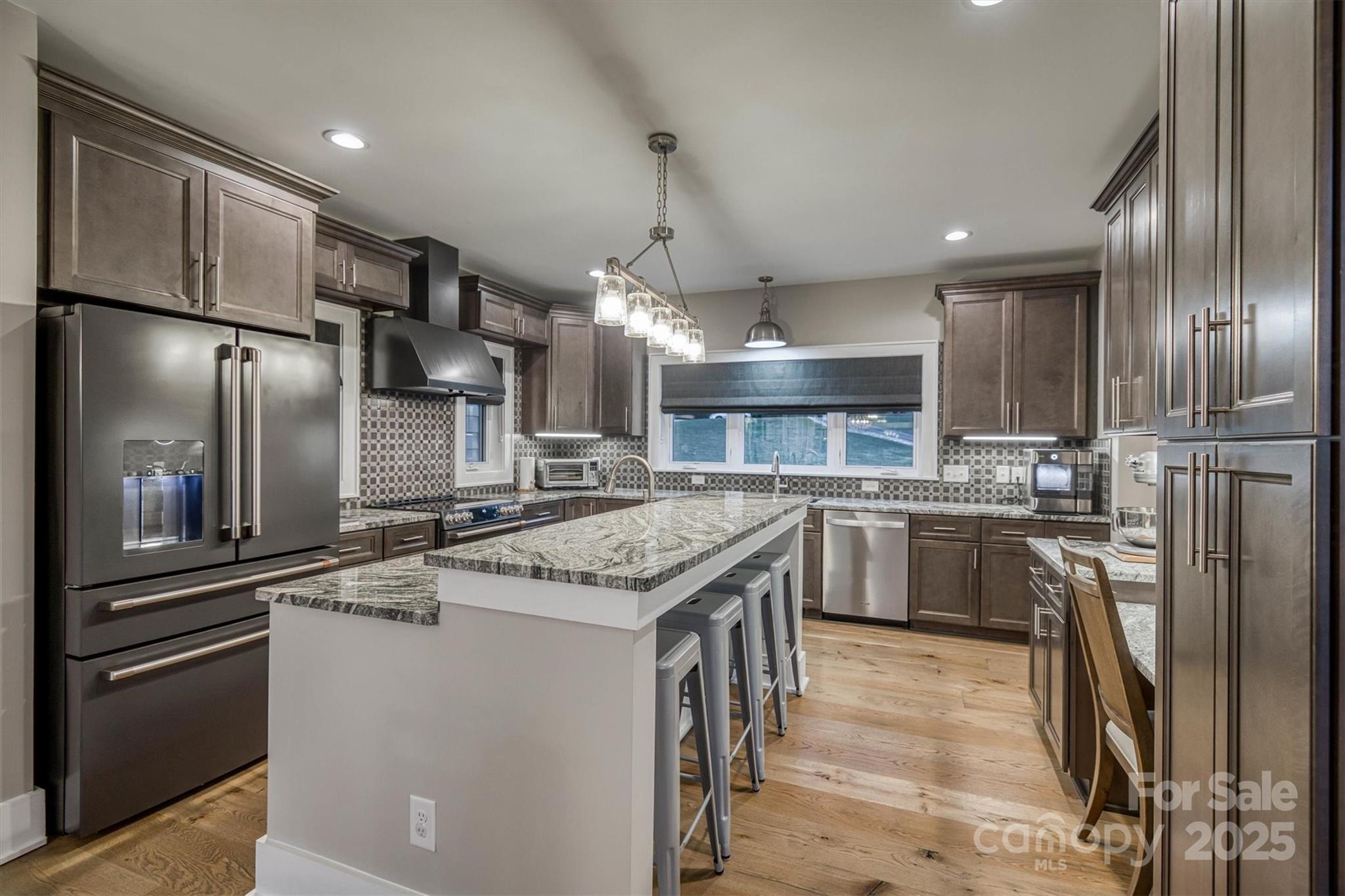 Leeward Point - Residential