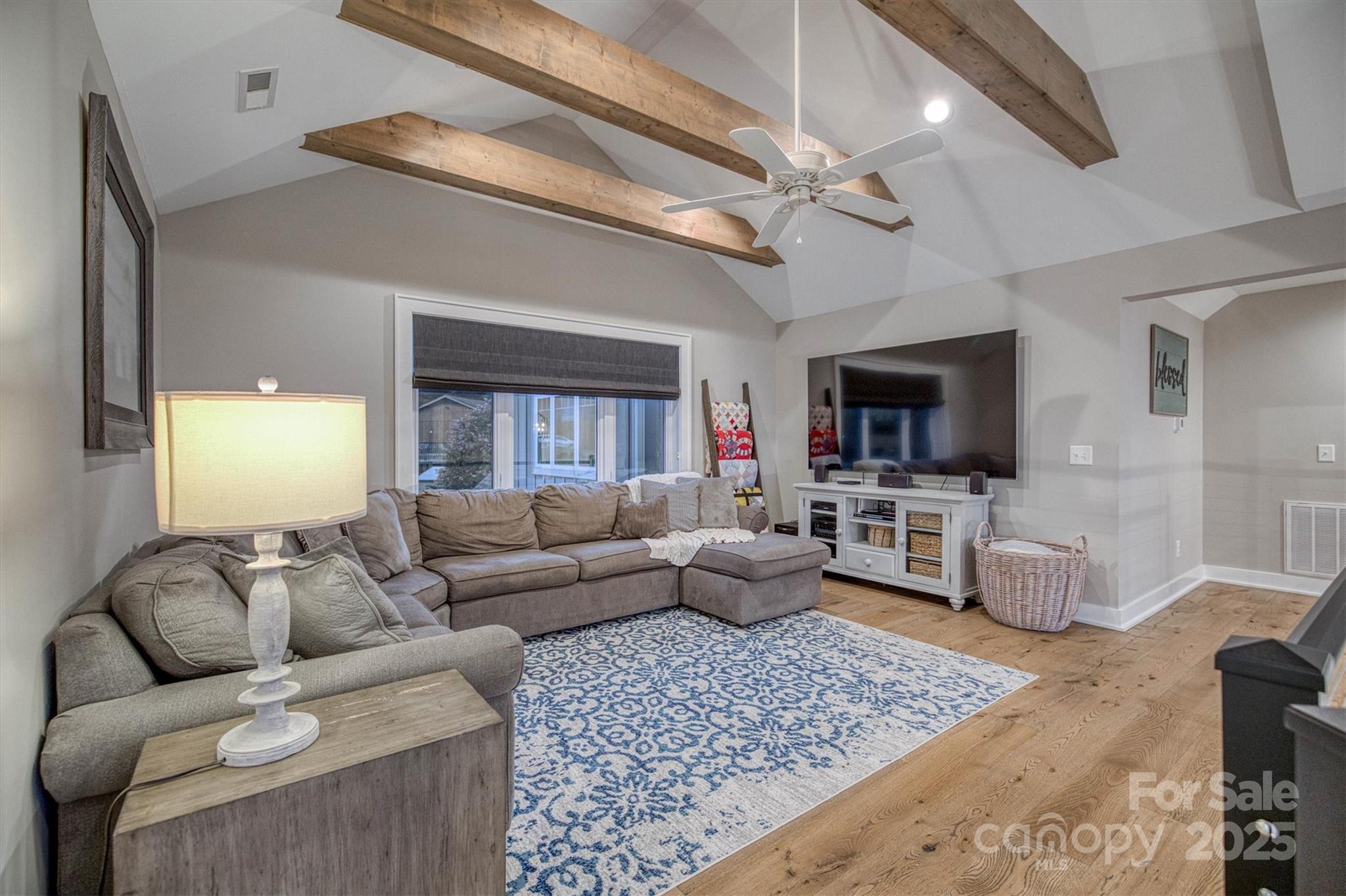 Leeward Point - Residential