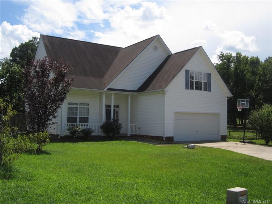 This is the one!! Home is in excellent location close to interstates and in wonderful condition. Fresh paint and carpet, eat in kitchen, huge great room w hi volume ceilings, formal dining room, master on the main, two car garage, at the end of low traffic cul de sac and has a very private, fully fenced backyard. Home has been lovingly cared for and it shows. Three oversized bedrooms upstairs + loft - perfect for office, study, kids' playroom, etc. This home priced this well WILL NOT LAST!!