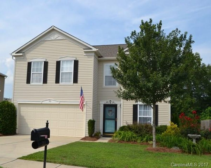 What a great home w/ a major wow factor! This gorgeous home located in Clover Meadows looks almost new and ready for the next family.  Fabulous curb appeal, well appointed layout, and beautiful flooring.  Large great room, formal dining room, and cabinet lighting in open kitchen. Spacious bedrooms w/ large walk in closets that do not dissappoint!  This floor plan is versatile and the dining/living rooms can be reversed.