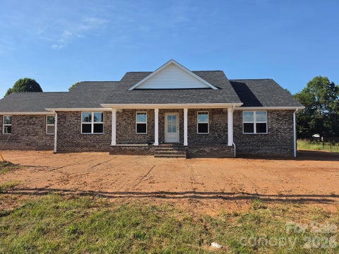 Photo of 3684 Woodgreen Drive, Lincolnton, NC 28092 (MLS # 4423982)