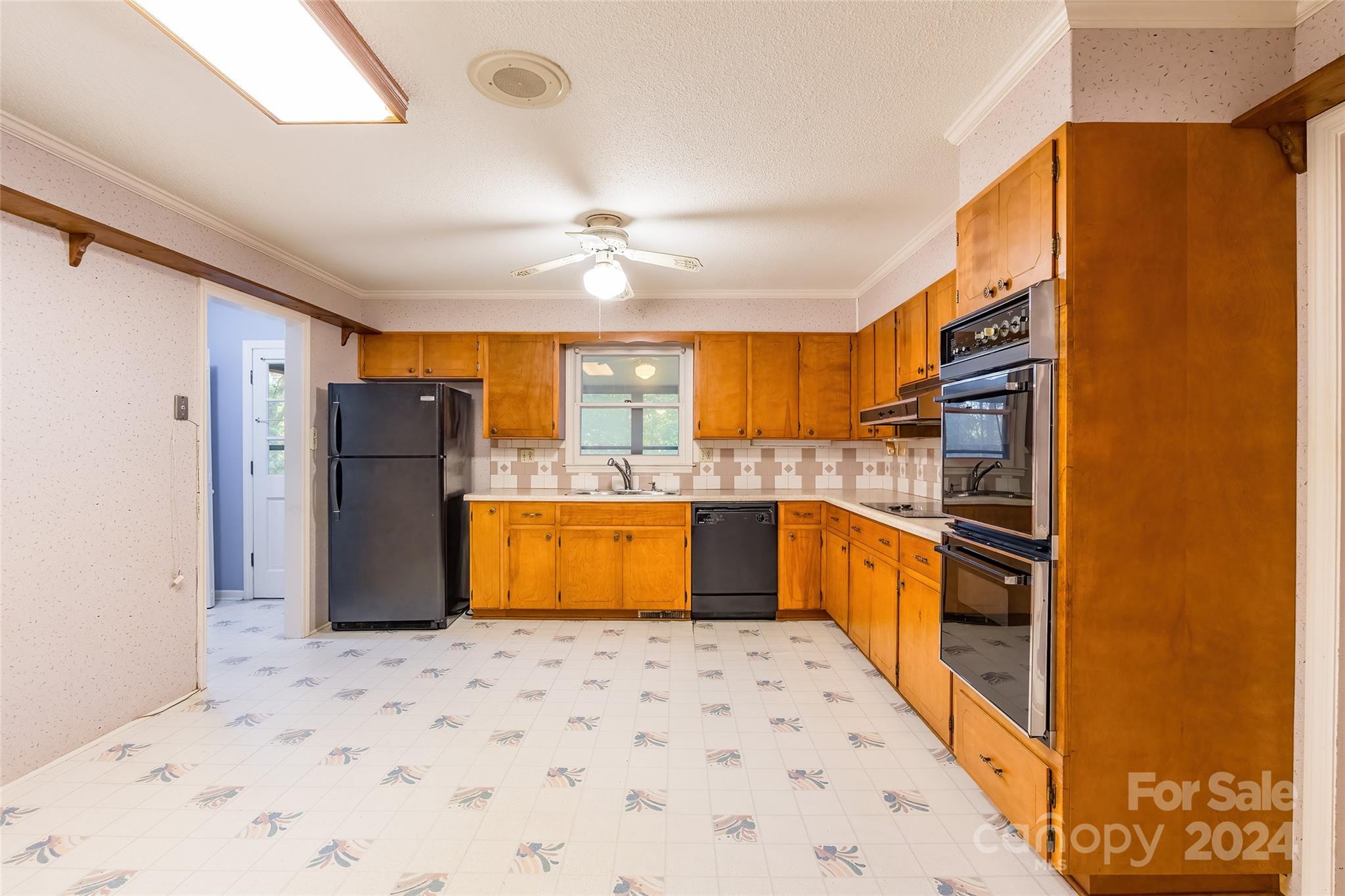 Camelot Woods - Residential