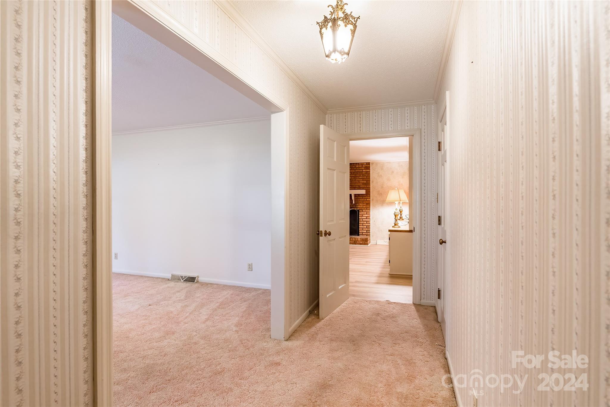 Camelot Woods - Residential