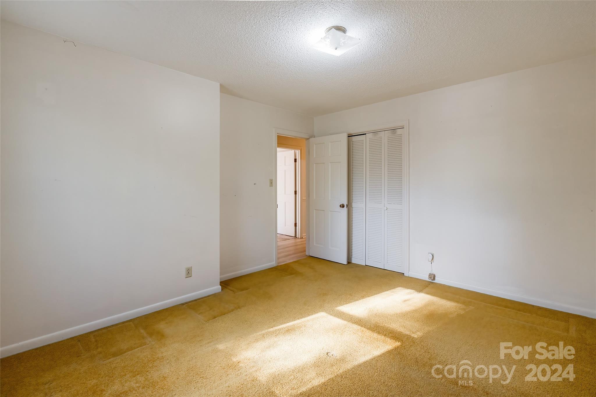 Camelot Woods - Residential