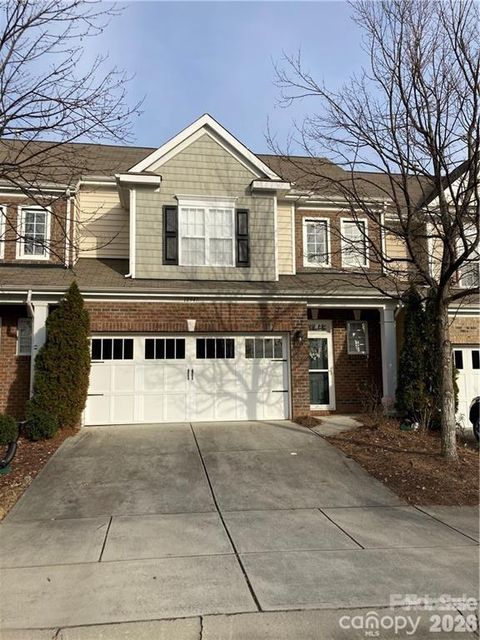 Photo of 10947 Coyote Lane, Charlotte, NC 28277 (MLS # 4365778)