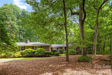 Photo of 2038 Skyway Drive, Monroe, NC 28110 (MLS # 4387550)