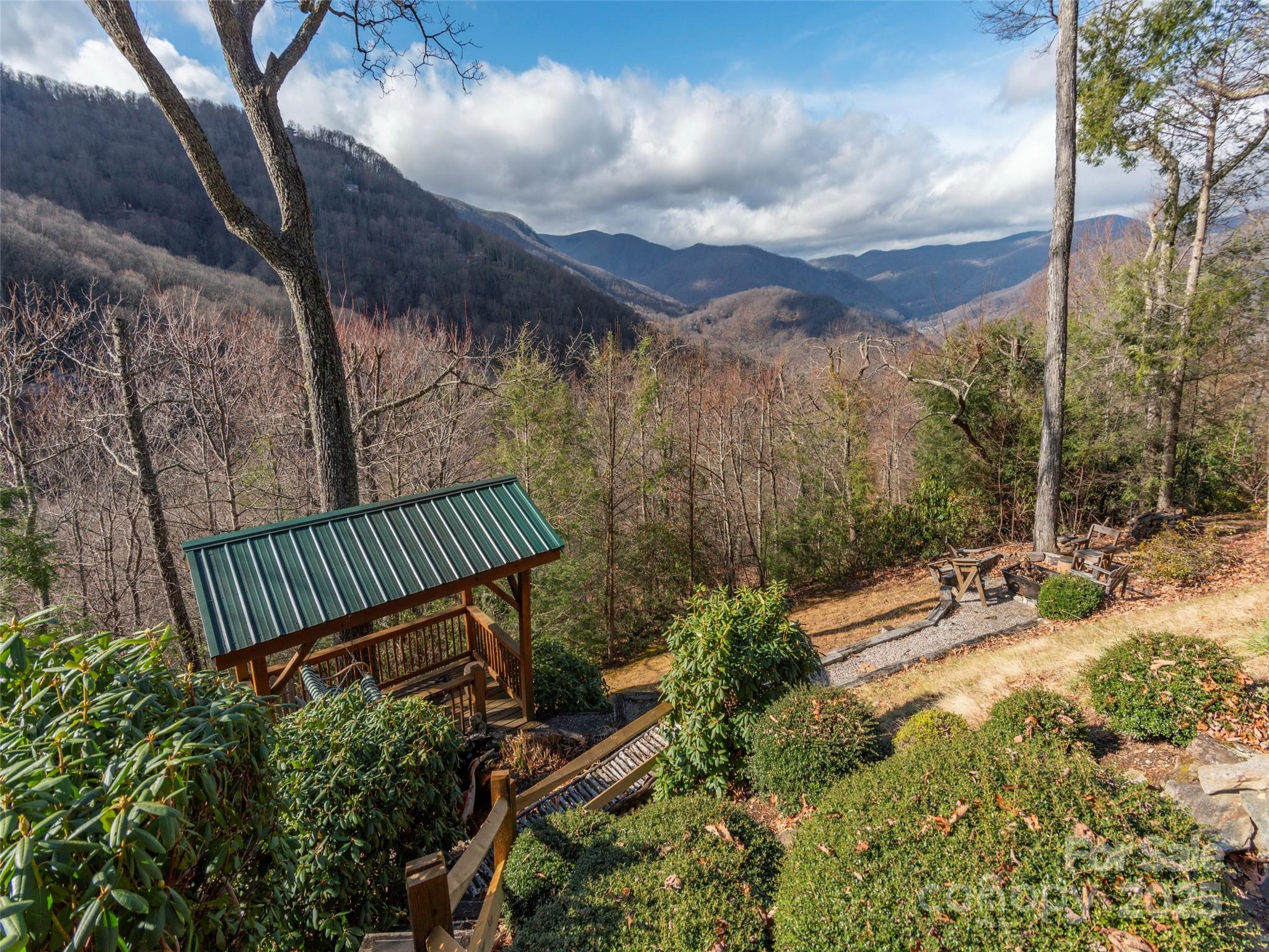 Maggie Overlook - Residential