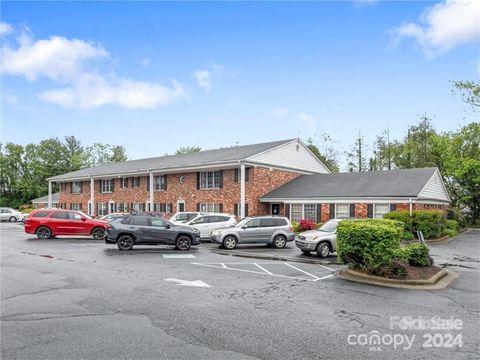 5 Doctors Park E1 Asheville NC 28801