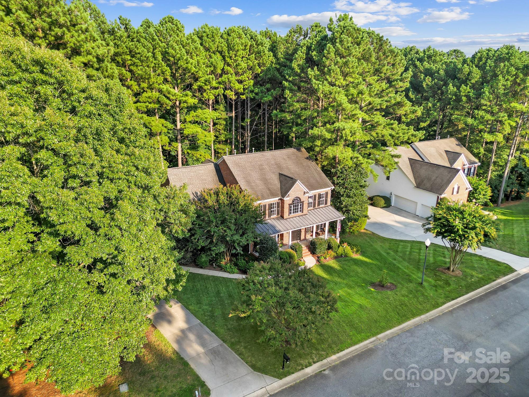 409 Stonewater Bay Lane