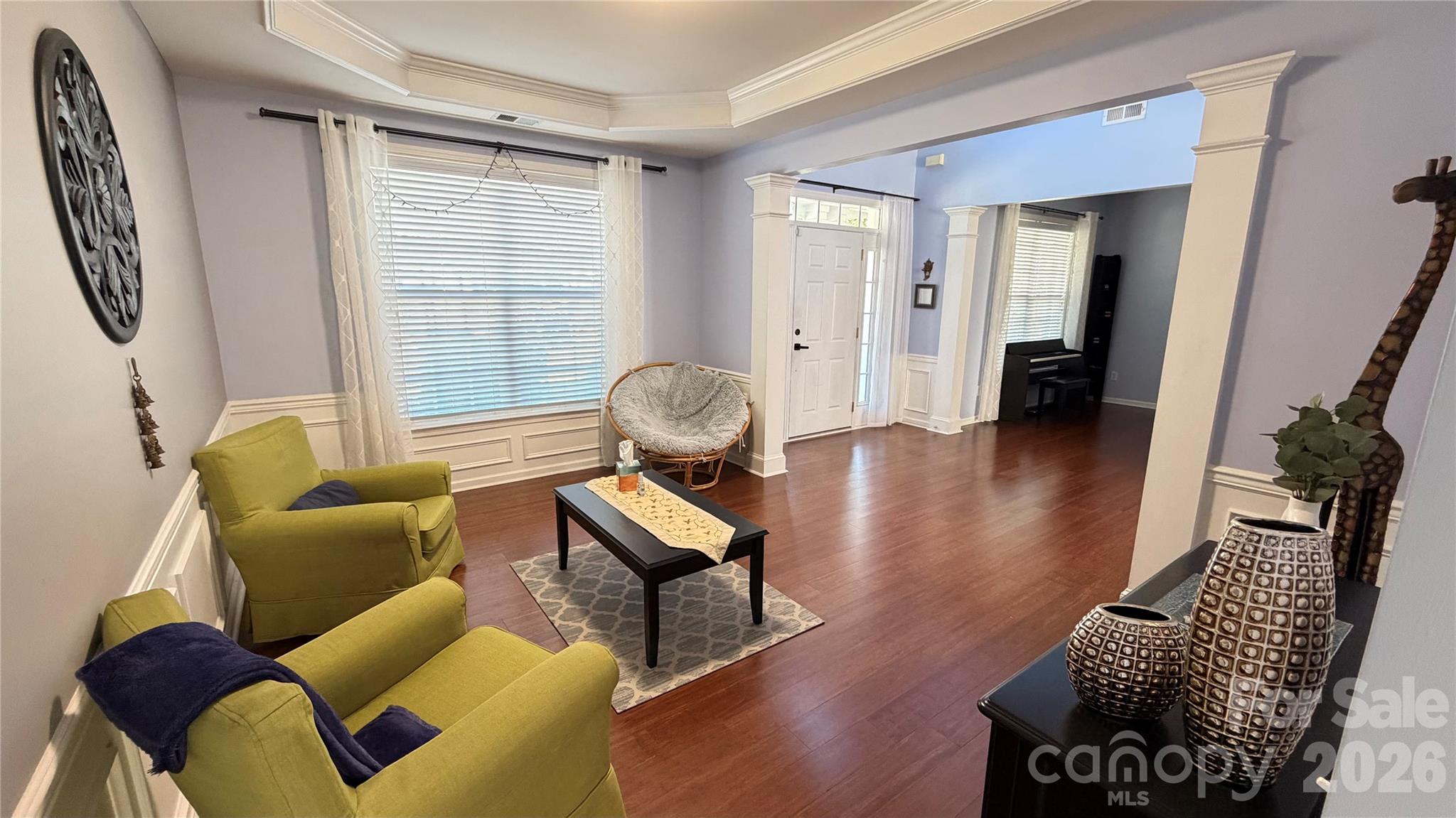 9542 Oswald Lane