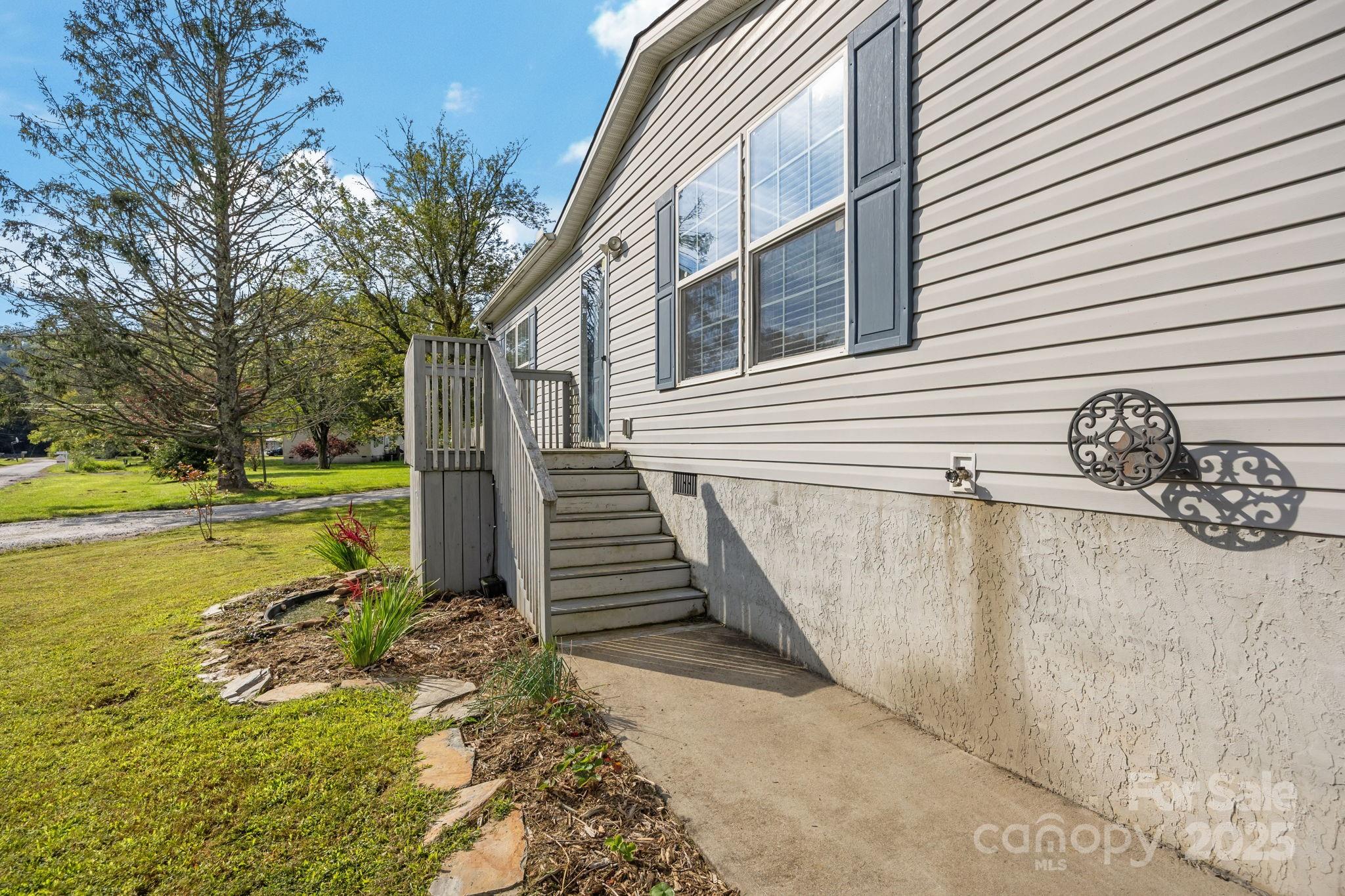 154 Turkey Pen Gap Road