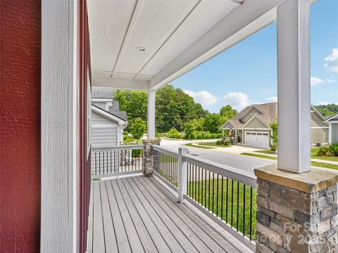 64 Leyland Circle Hendersonville NC 28792