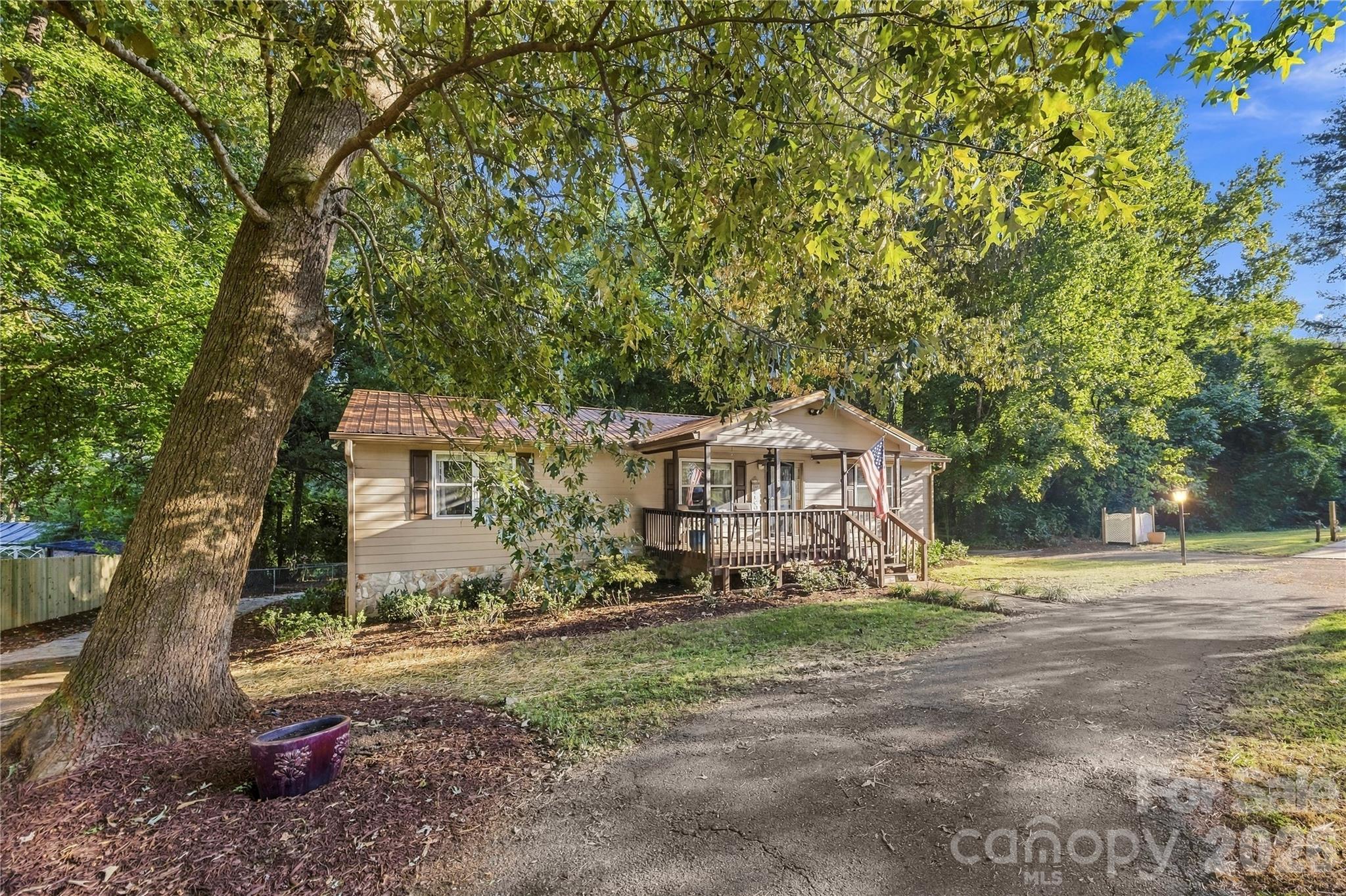 7316 Neal Road