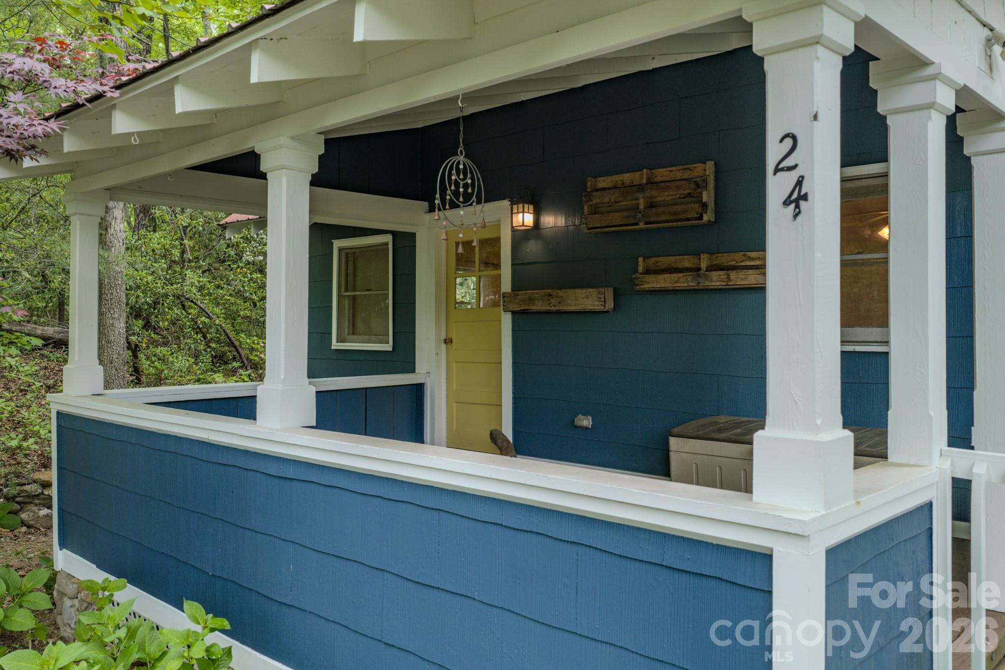 24 Moore Circle