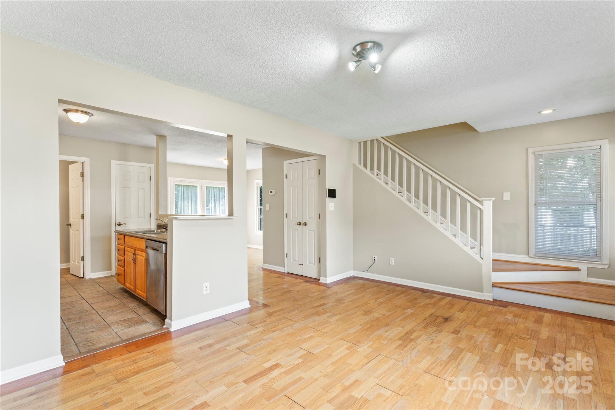 1609 Begonia Way