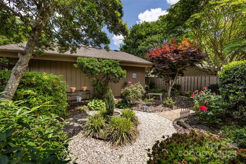5128 Dunes Court Charlotte NC 28226