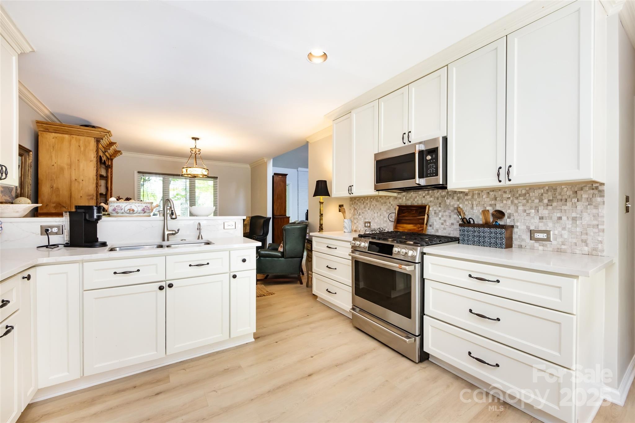 5128 Dunes Court