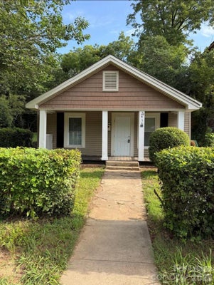 2416 DUNDEEN ST, CHARLOTTE, NC 28216 - Image b42754d5e64de8d8703796a8834cdca7/313119863