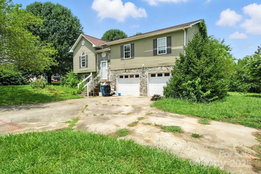 Affordable Opportunity in Lenoir – Priced for Improvements

Tucked away on a quiet, dead-end street in the Gamewell area of Lenoir, NC.  is ideal for buyers who aren’t afraid of a little elbow grease and are looking to build equity with some personal touch. The layout includes a large open living and dining area, functional kitchen, three well-sized bedrooms, and a partially finished lower level with a bonus room that can serve as a den, office, or game room. The attached two-car garage provides additional storage and flexibility.

While the home is livable, it needs cosmetic updates throughout—perfect for a buyer who wants to customize finishes and save on the purchase price. The yard is level and usable but would benefit from landscaping and cleanup. With some vision, this space could easily be transformed into a welcoming outdoor retreat.