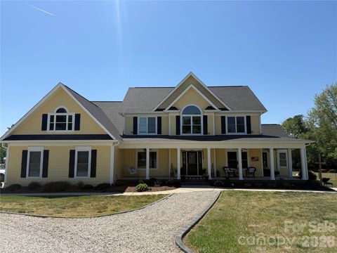 Photo of 417 Clontz Road, Indian Trail, NC 28079 (MLS # 4378303)